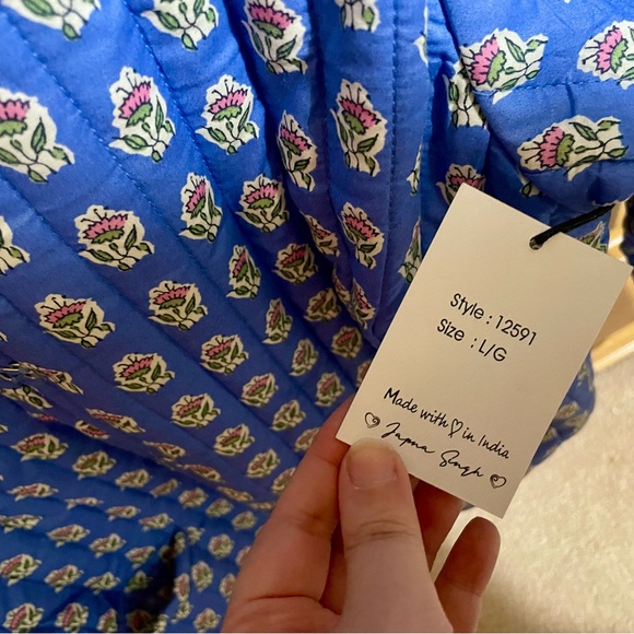 Quilted Floral Jacket - Picture 4 of 5